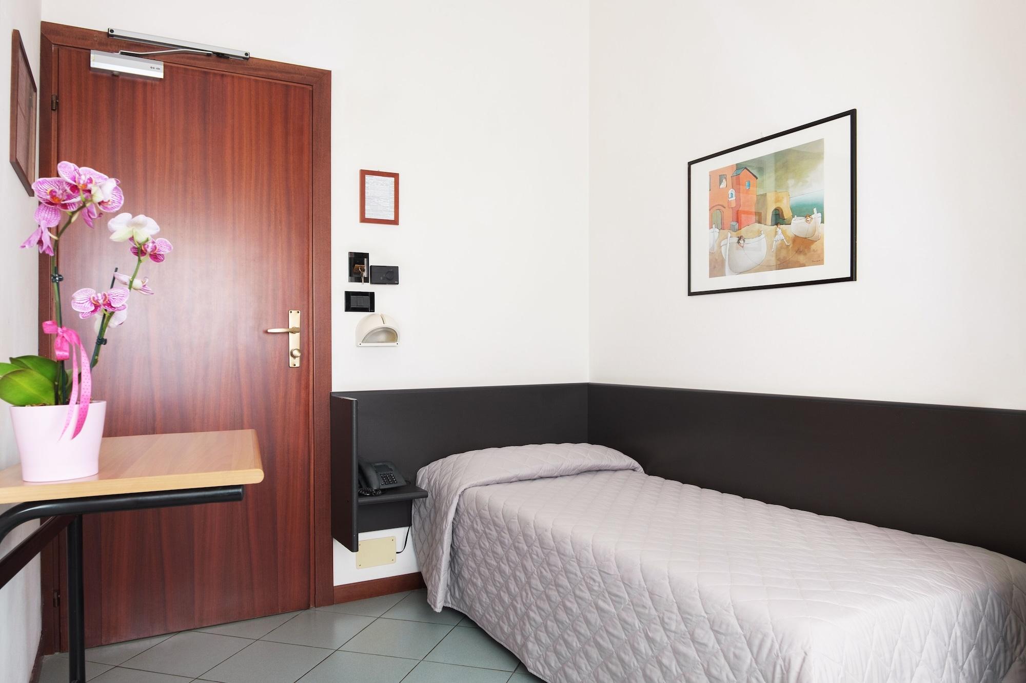 Hotel St Pierre Римини Экстерьер фото