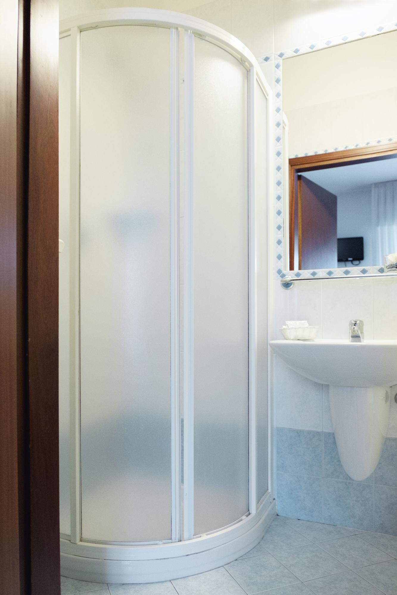 Hotel St Pierre Римини Экстерьер фото