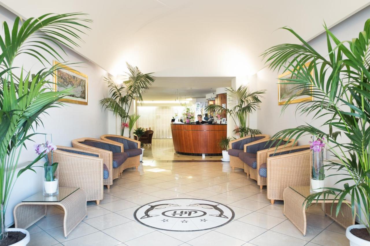 Hotel St Pierre Римини Экстерьер фото