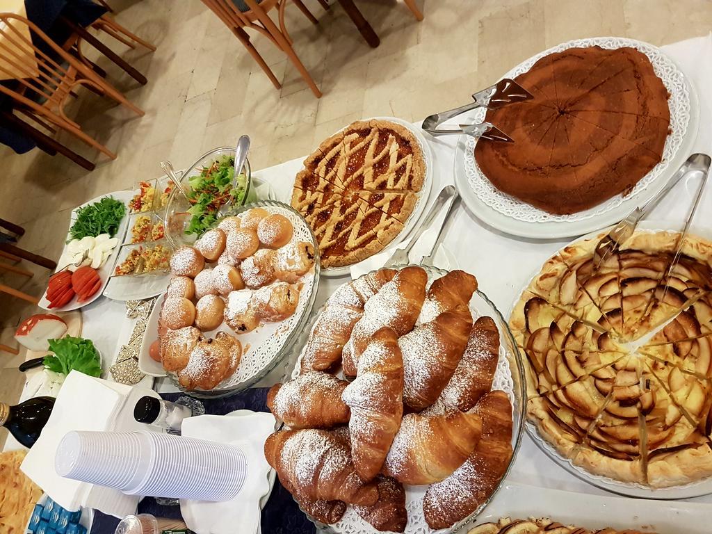 Hotel St Pierre Римини Экстерьер фото