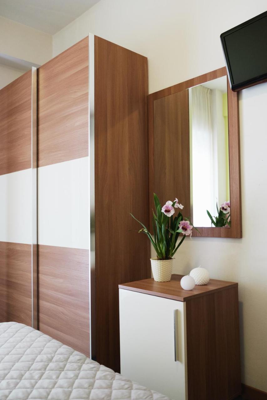 Hotel St Pierre Римини Экстерьер фото